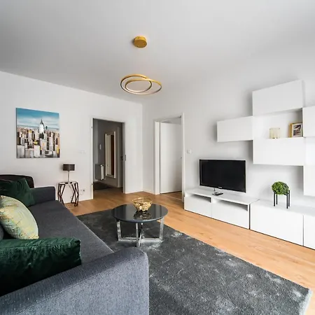 Apartment Akacfa 413 1 Bedroom Aircon Center Budapest