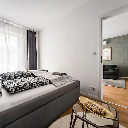 Akacfa 413 1 Bedroom Aircon Center * Budapest